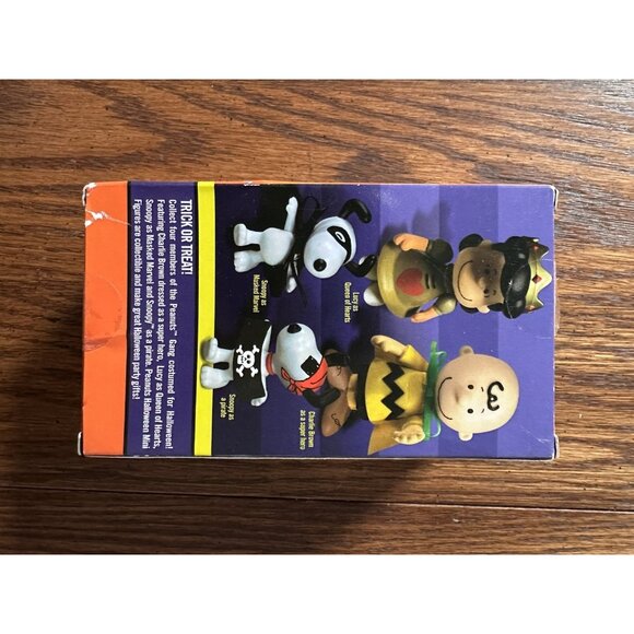 Peanuts Trick or Treat 2013 CVS NIB Mini Figure Halloween Lucy Queen Of Hearts - Picture 3 of 4